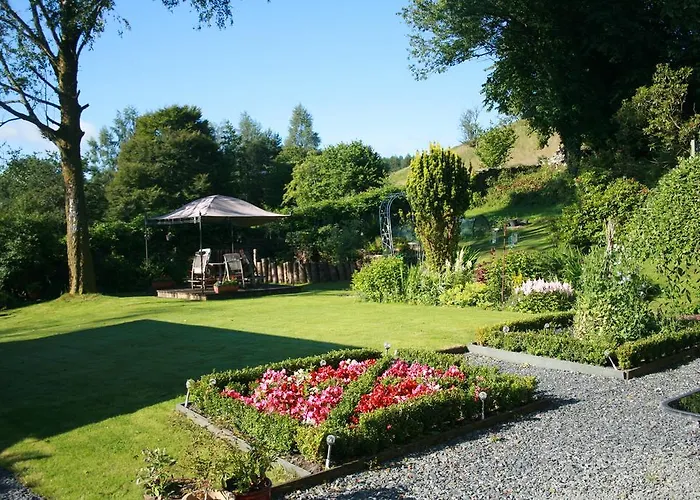 School House Cottage B&B And Tea Garden